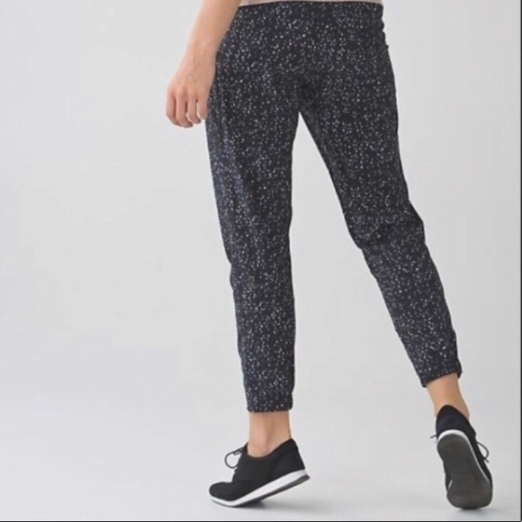 lululemon athletica Pants - Cropped Lululemon &Go City Joggers
